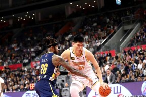 包含风云突变！多伦多猛龙窗口期绝杀压哨；CBA季后赛版图或变；管理层满意；球队文化再被提及的词条-爱游戏官网